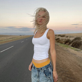 julia-wulf_0022882f8a6bd2e23a39