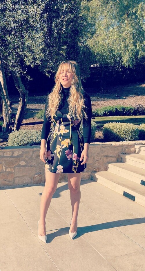 kaleycuoco 20220407 0005 259814bbdb47560f2