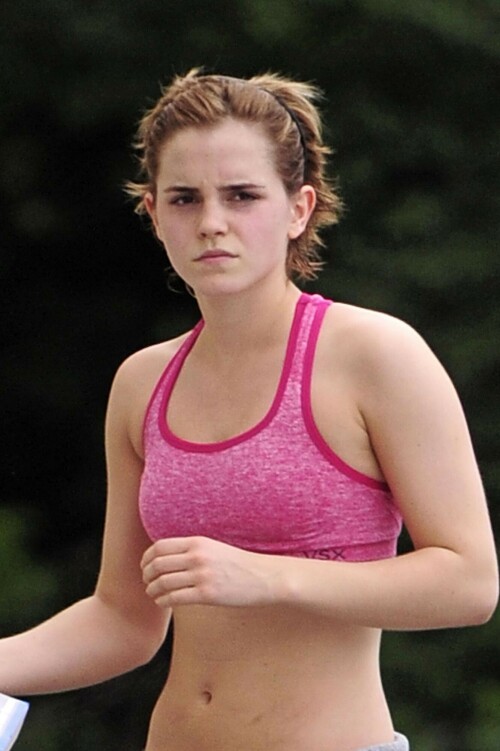 kaneda EmmaWatson Headingtoagym Pittsburgh 8