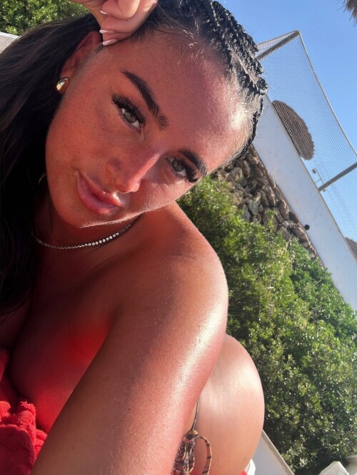 kanishaunderdown 20250825 0012f749f65c039d0093