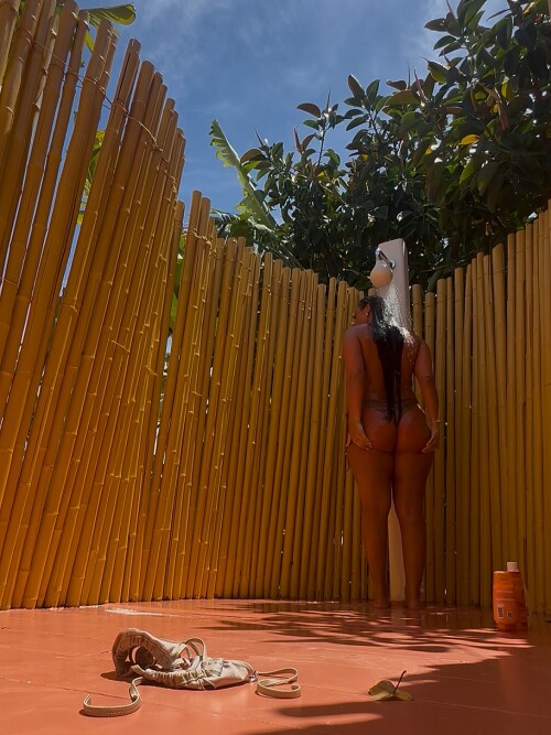 kanishaunderdown 20250825 001678eac16ee5da79d4