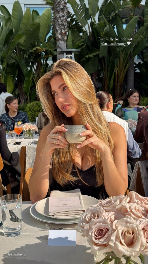 karajewelll 20240118 STORIES 3283267758833076407 1 3283267758833076407b3512ed3696acc41