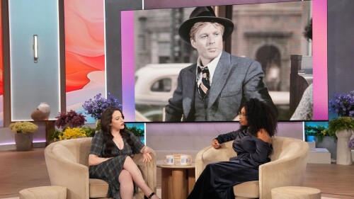 kat dennings 5f840402a15cca250