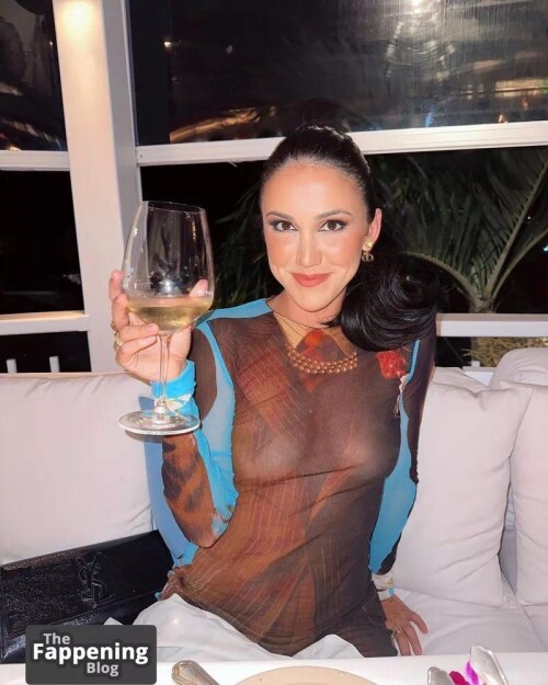 kat stickler 19237e2ec5e1001e3d