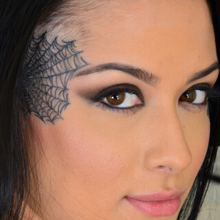 kat227LIL_3136691656c49ff03764ce68d