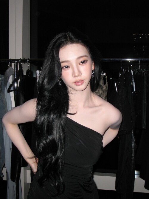 katarinabluu2025 09 17 21 37 09523a66e1 81b3 4727 be0a 7e3ac8326b46a93743dd21289f56