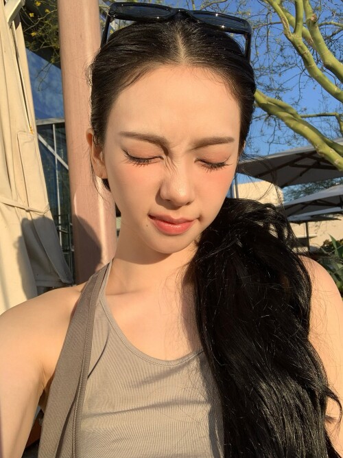 katarinabluu2025 09 19 20 03 429b0bb4f4 958b 4936 aa44 bd4bf809ae767638cb29413760f1