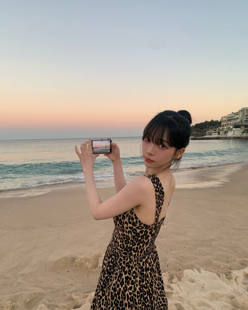 katarinabluu 5583dc8eafcd48b198429c937e03c55ec6d653cb766beb54