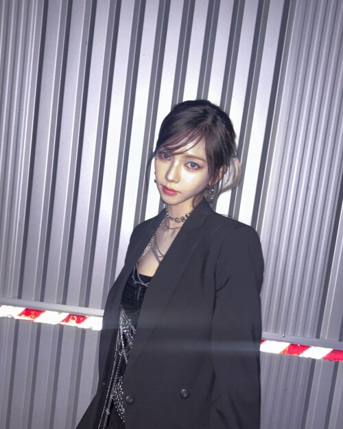 katarinabluu 7d8827af45ca4715a6386f1990966e2e5b9a3cb774dccca0