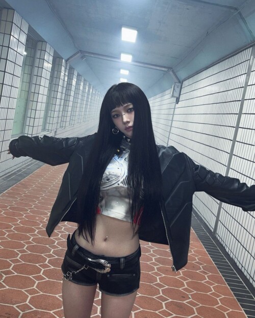 katarinabluu e2023bb737824ff59e6b27a93e17742cdb078c3da190c53b