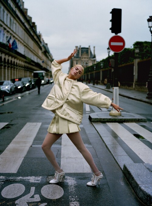 kate upton 032c summer 2024 20 b80d4d3320a1dea7