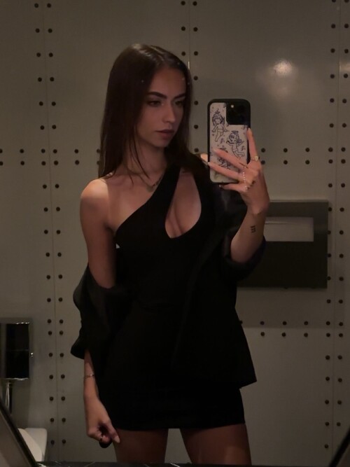 katelynelizabeth 21 06 2025 0010961c7d36d1d1ee73