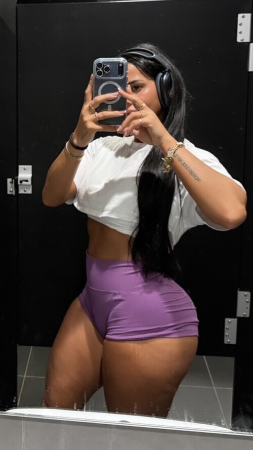 katyaelisehenry 2025 10 15T1138365047e38fe506de5f