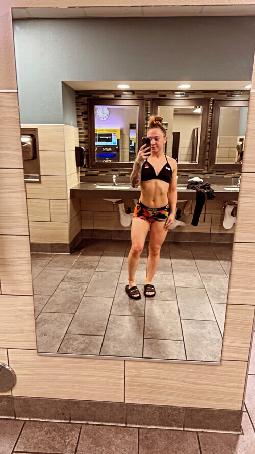 kayhansenmma 18 12 2023 00032ddd558836fbc877