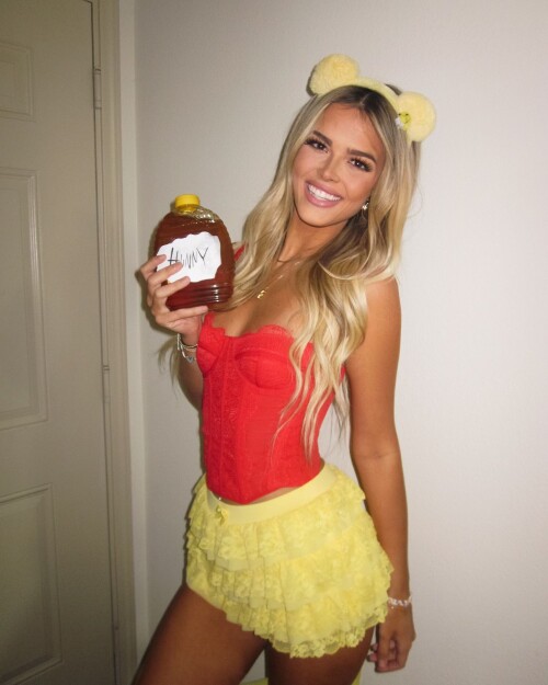 kayla241d57e6a22fd2862