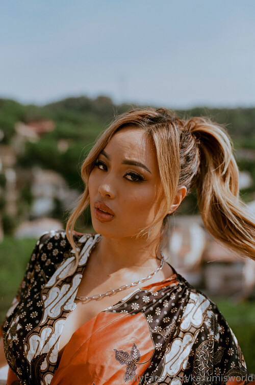 kazumisworld 4981590803802 source 5688afdd1448616e9