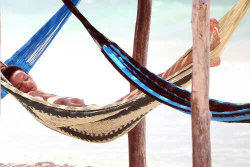 FFN_IMAGE_51132183|FFN_SET_60065753