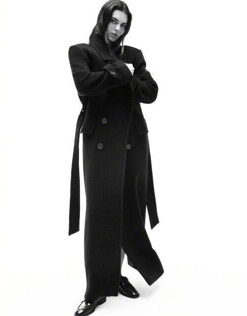 kendall jenner mo co. campaign 2024 4 24538e0ed1e142a8