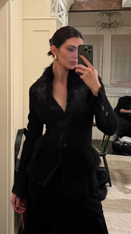 kendalljenner feed 2025 01 19 17.03 1 1 474414153 855918106549290 7243453130885356419 nf5086ef207a21