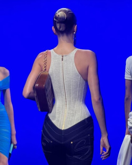 kendalljenner 1727449159 3466417247780442424 6380930a4e76c975fa749bb