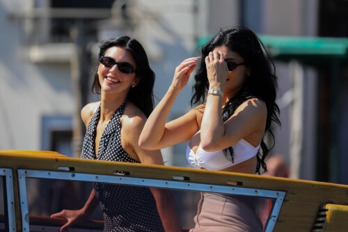 kendallkylie-159cb33ab23dfbca23