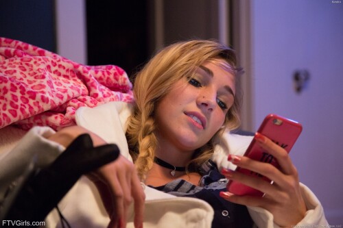 kendra10168a2490d66f2328b