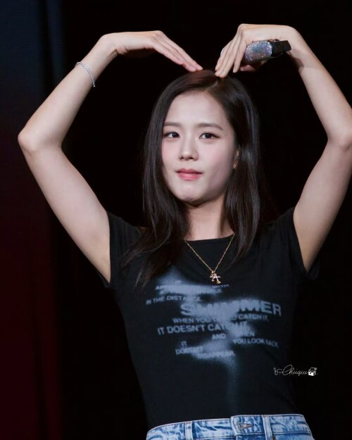 kimjisoo tw 20250321 193959 21832271792c88cb098cab1d1c