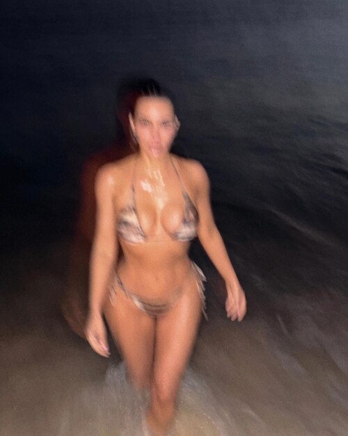 kimkardashian 2025 02 01T172018 8fa4b67cf432a791b