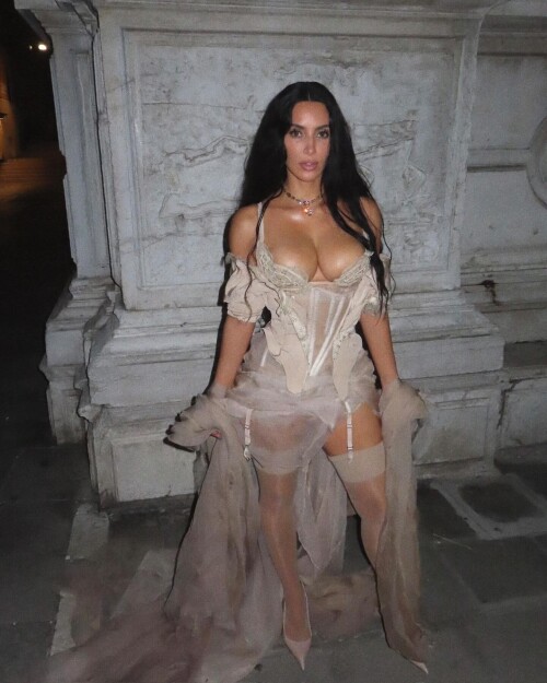 kimkardashian 2025 06 29T070416 1619a836600ed8bcd07dea0096eb463ea5