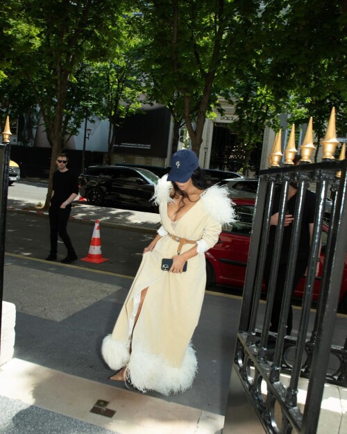 kimkardashian photo DJ0K3AnygjD 20250518 203236 499255406ed72366461460e5f