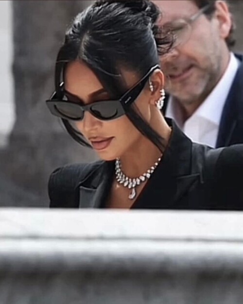 kimkardashian photo DJsGC0tyryB 20250515 171636 497653506deee24768b6108b6