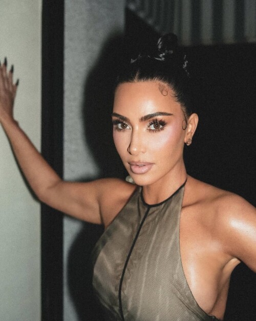 kimkardashian 1301700986b59b4b9be70c50bd