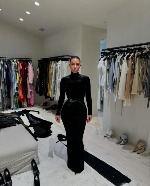 kimkardashian_1726252401_3456378119140401829_184286587ec7855d928dda8e