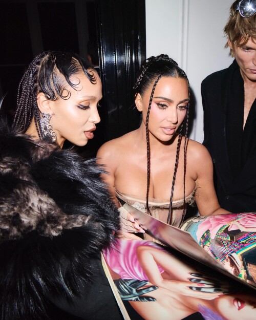 kimkardashian 1761325465 3750592301832800922 184286586b8ef54c792170e6