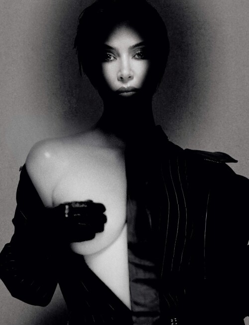 kimkardashian 1762108890 3757164145394480488 1842865857743188e5c7518f