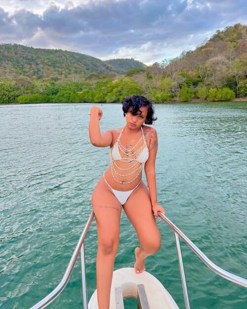 kimwaiiiiiiiiii-20250427-0001e1c1d8ef39a63cfe