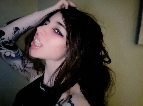 kiwithesmol 1715973623301677558 20231022 080927 img426613824dfe4cc06