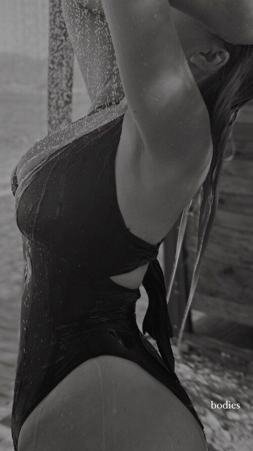 konstantina groshi 17246117963272f5ed4f6acd3c2a5