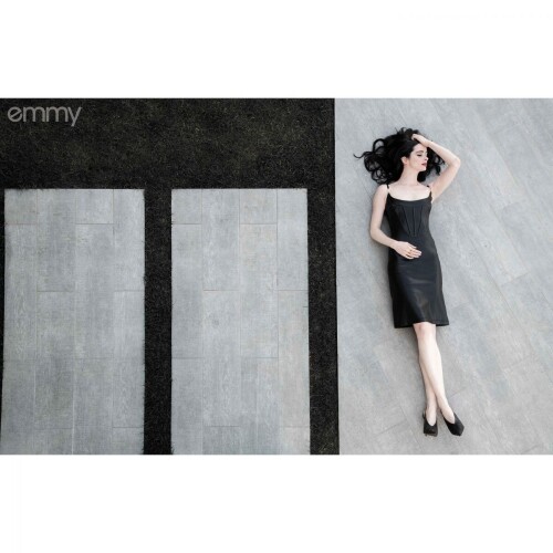 krysten ritter emmy mag june 2024 2 ea9ed781f086dd93