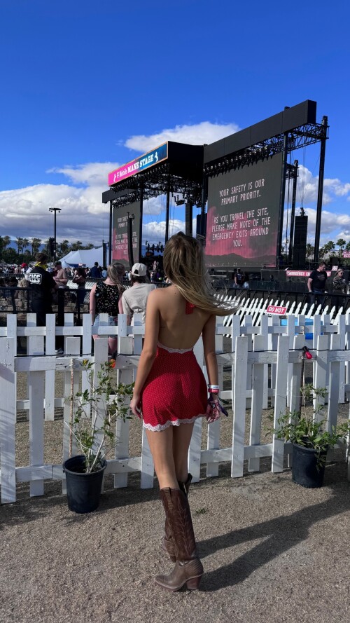 kylakenedys2025 4 27 17.7.292 story2658ed64c2e1a1ea