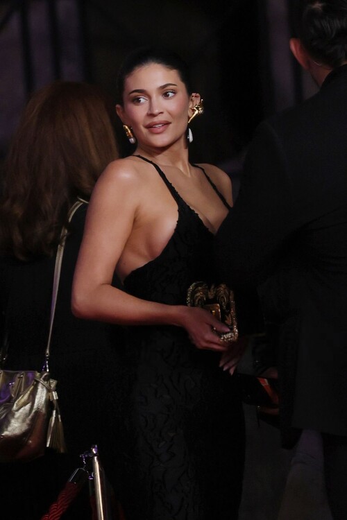 kylie 10059f09c0934ed526