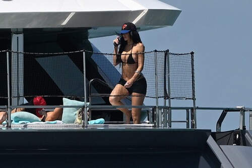 kylie-20537e1deaee24176c