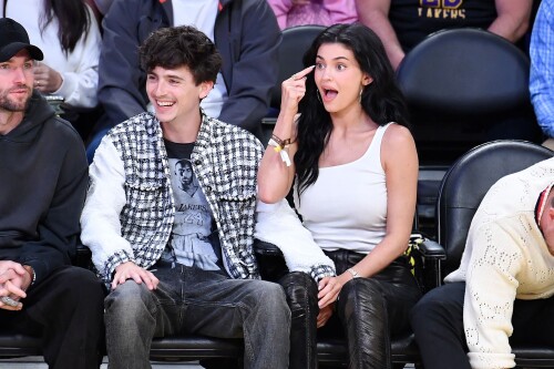 kylie 320552dd6e7b5ff97