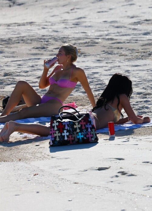 kylie-32255710c1a7319989