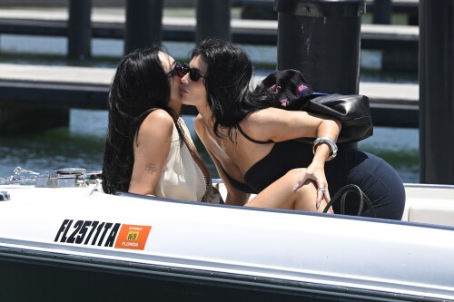 kylie-39ec1a3131e21cd2da