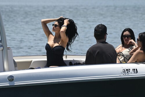 kylie-498544cbd60157d0ea