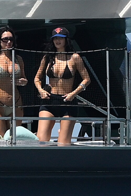 kylie-4c0dc11374233e236