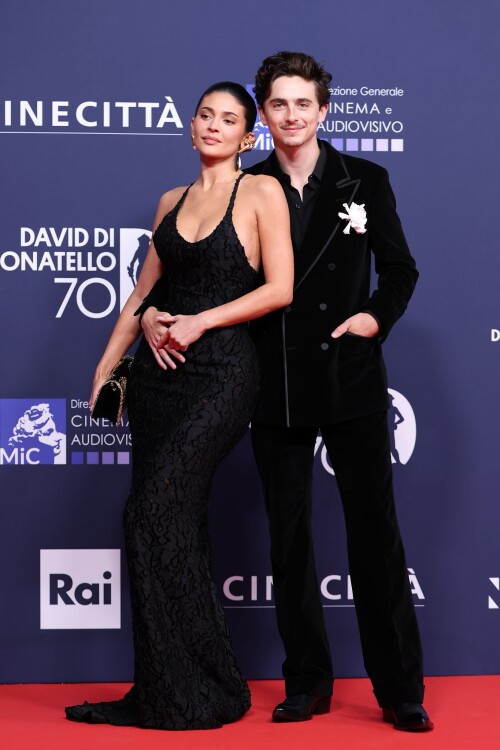 kylie 50b13a19a42b7b31e4