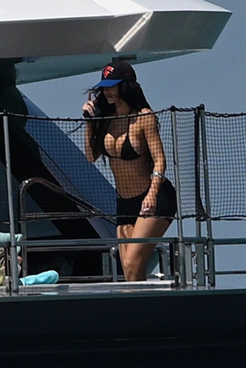 kylie-605663b56fc039da4