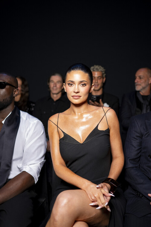 kylie2-5b94d22d138b4a920